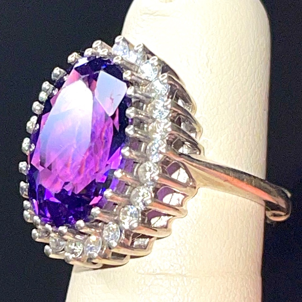 Vintage 925 Silver and 10+ Carat Amethyst